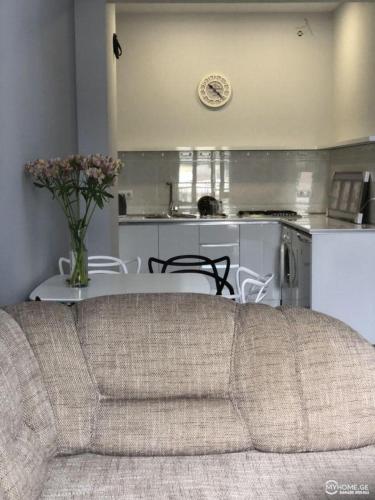 Sunny Apartment Ortachala — 4-Star Luxury Hotel in Tbilisi, Georgia