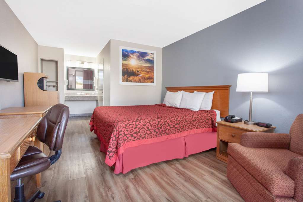 Days Inn by Wyndham Clinton Laurens I 26 - photo 8