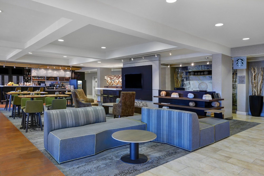 Courtyard By Marriott Shreveport Airport — Shreveport