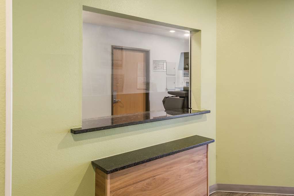 WoodSpring Suites Houston La Porte - photo 8