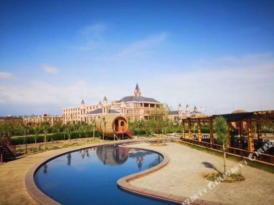 Huoshanhong Hotel in Turpan, People's Republic of China