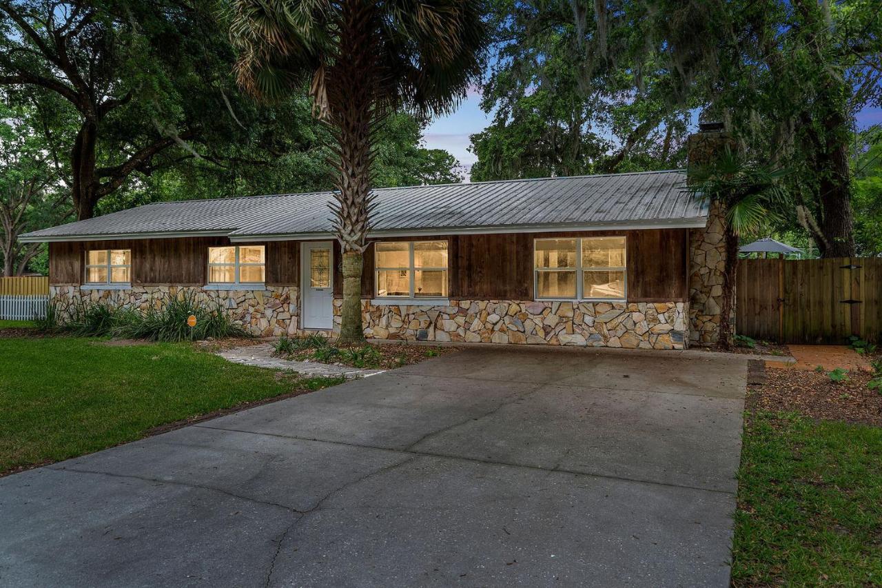 Charming Cottage With Pool Table 15 Min From WEC — 4-Star Luxury Hotel in Ocala, United States