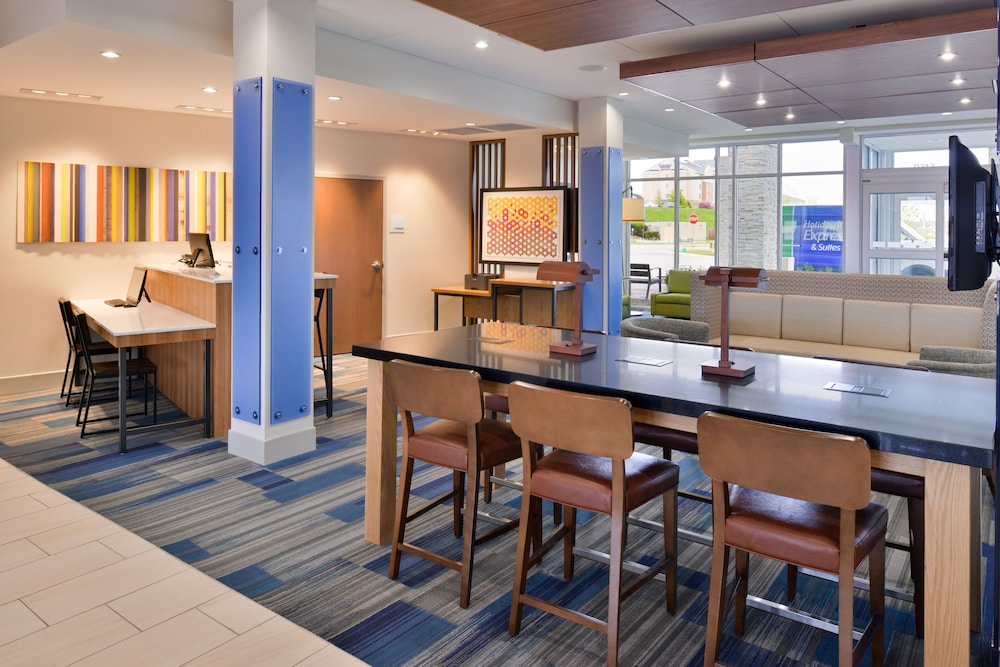 Holiday Inn Express & Suites Madison by IHG - photo 56