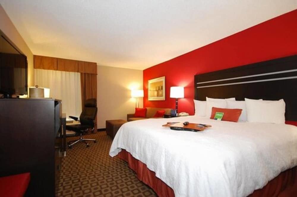 Hampton Inn Fort Myers Airport & I 75 - photo 13