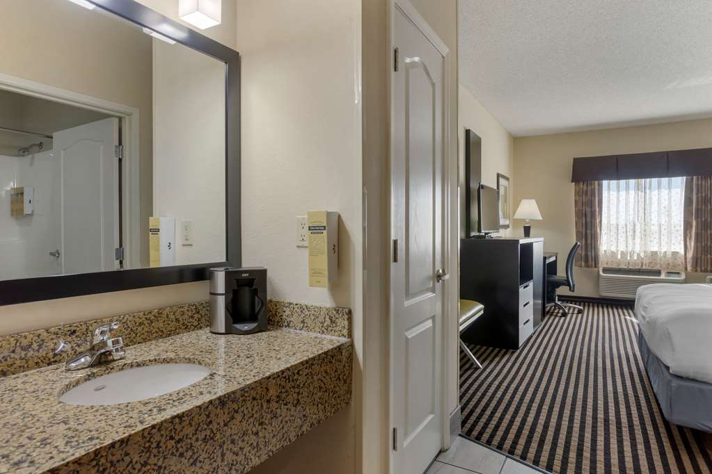 Best Western Plus Searcy Inn - photo 12