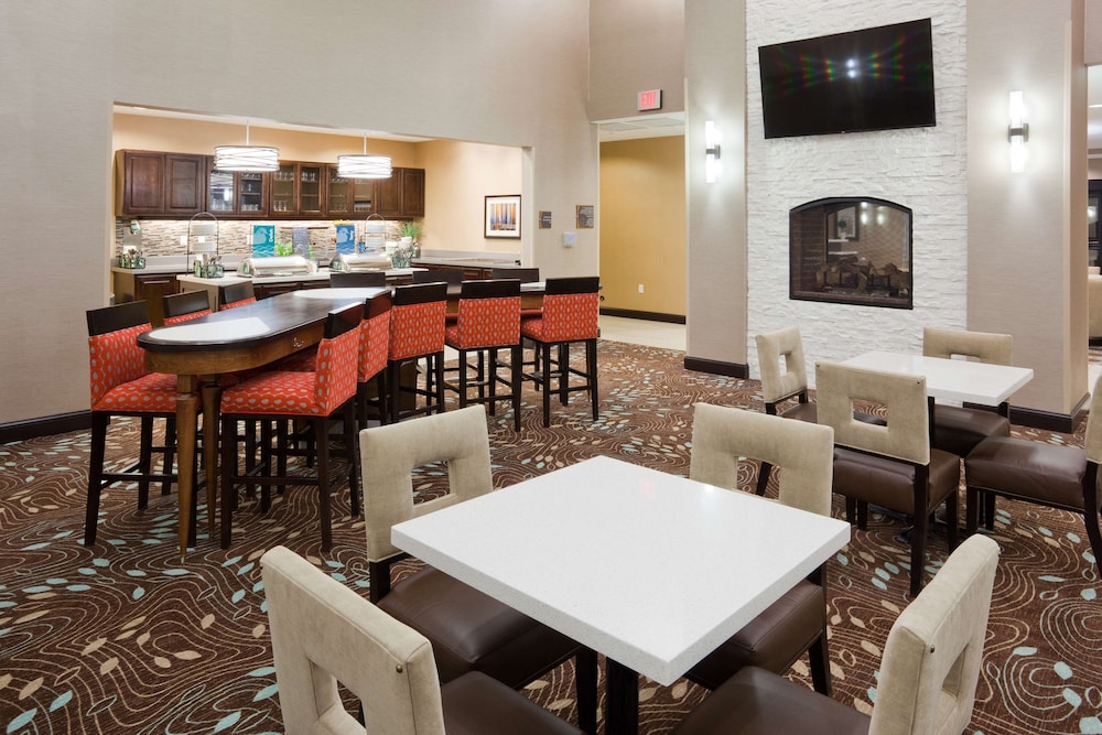 Homewood Suites by Hilton Davenport - photo 3