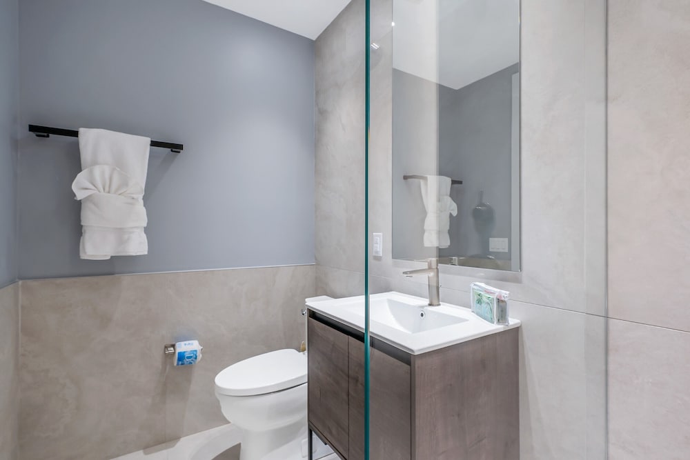 Global Luxury Suites at The Arches - photo 96