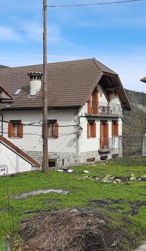 Alaisuberri - carbon neutral hotel in Oronz