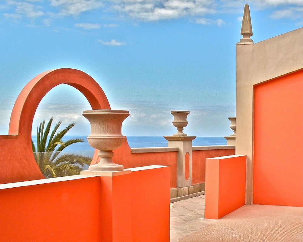 Rok Plaza Only Adults — hotel in Guia De Isora