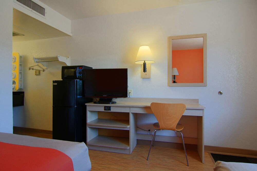 Motel 6 Rapid City SD - photo 28
