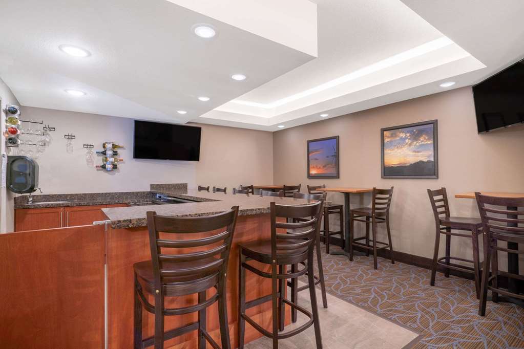 AmericInn by Wyndham Windom - photo 14