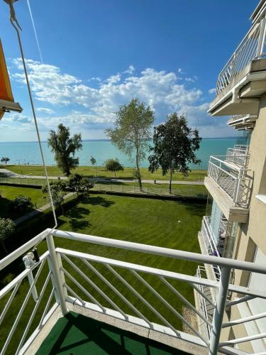 Blanca apartman Siófok — 4-Star Luxury Hotel in Siofok, Hungary