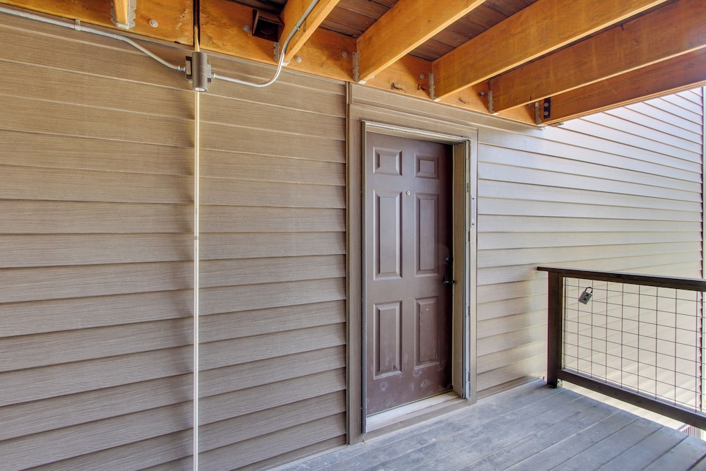 Modern Mountain View Condo at Big Sky Resort - photo 23