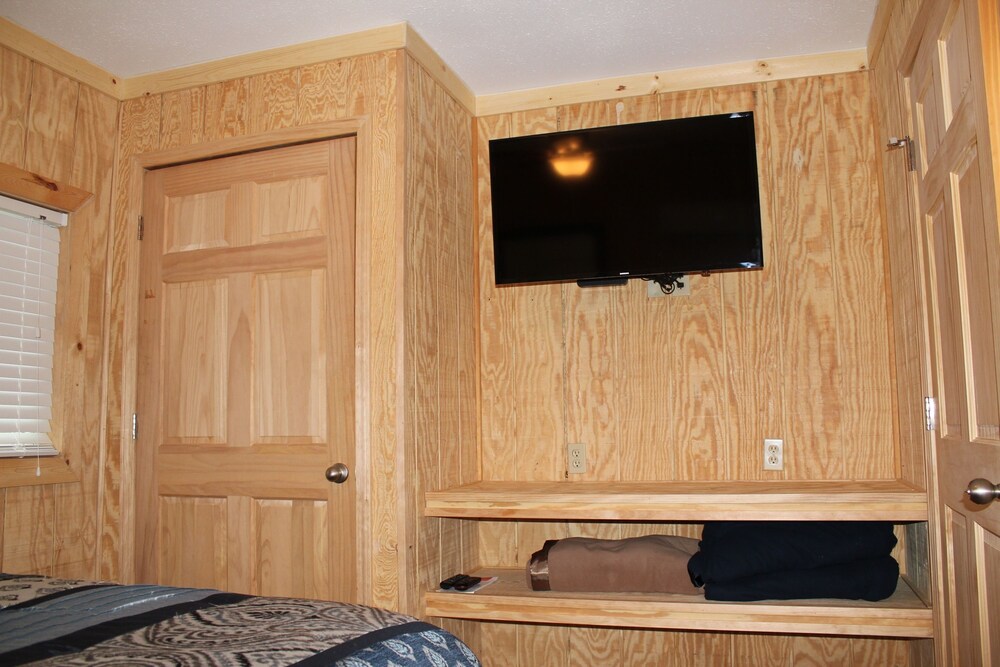 Shawnee Trails Lodging and Suites - photo 5