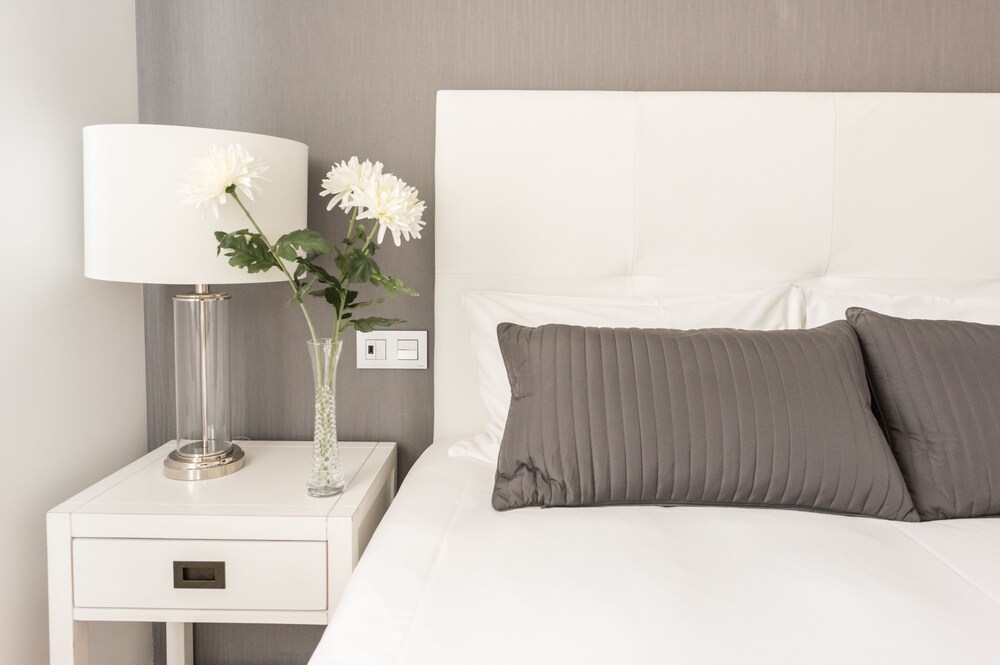 Latina Suite — 4-Star Luxury Hotel in Madrid, Spain