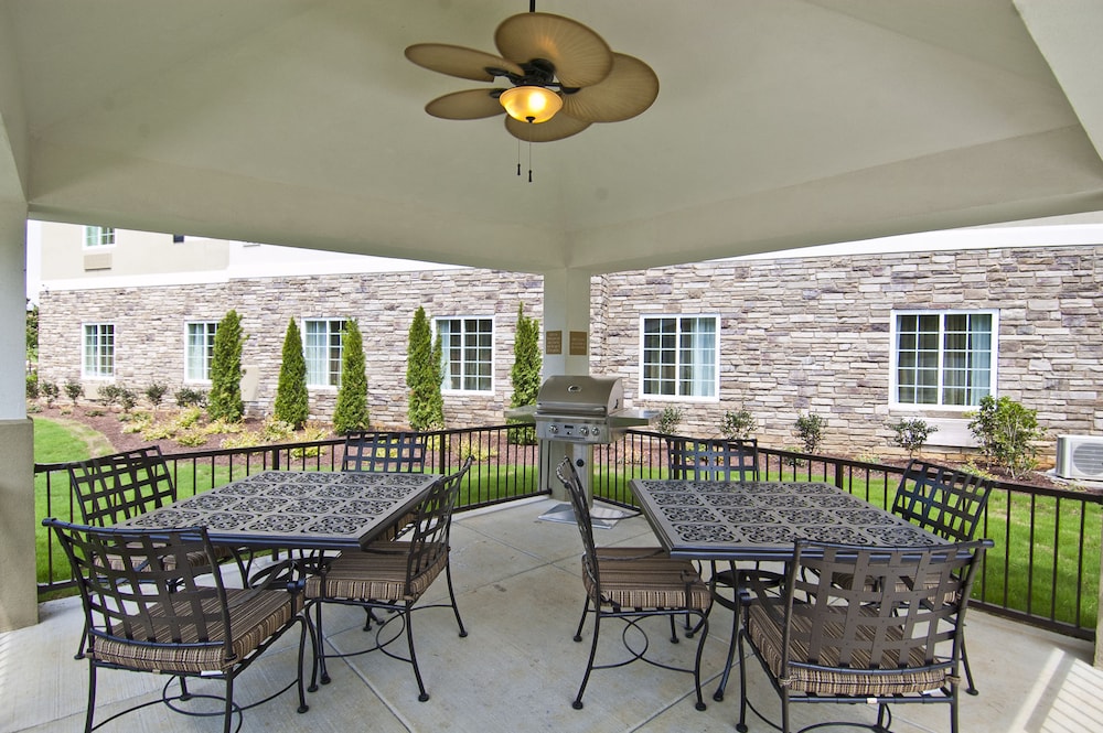 Candlewood Suites Tupelo North by IHG - photo 9
