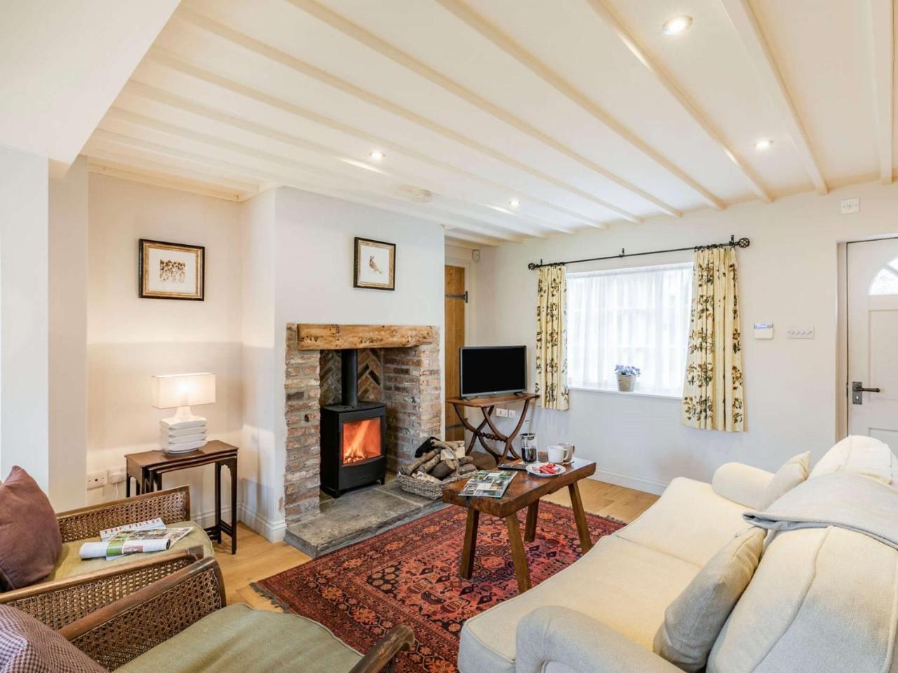2 Bed in Driffield oc 75584 - carbon neutral hotel in Lund
