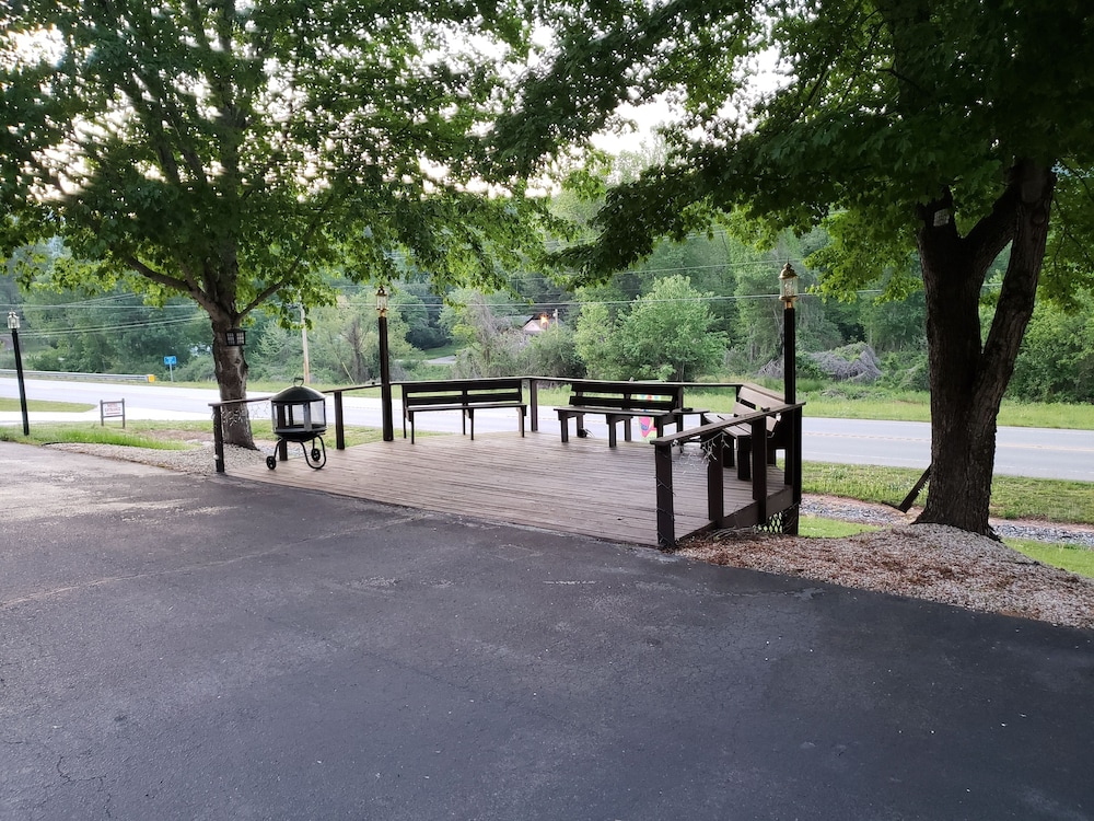 Chatuge Mountain Inn - photo 26