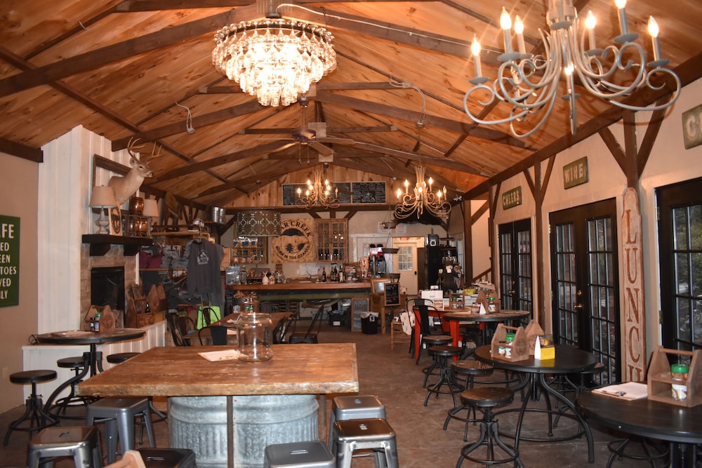Bear Creek Lodge Cabin Resort - photo 98