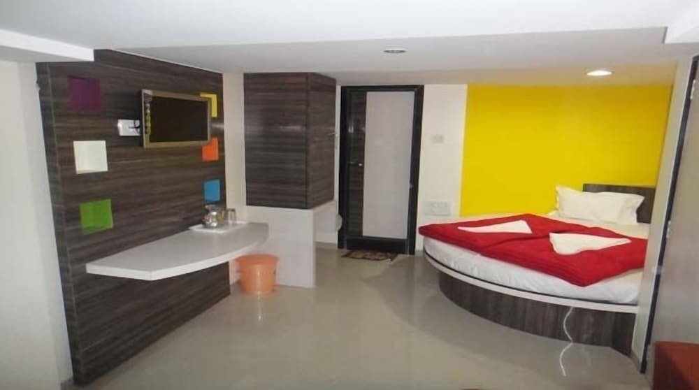 Blue Orchids Executive - last minute hotel in Mumbai