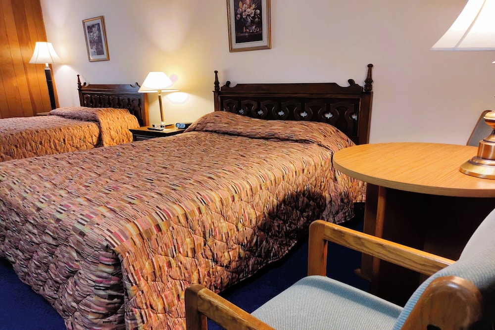 Love Hotels Voyageur by OYO at International Falls MN - photo 28