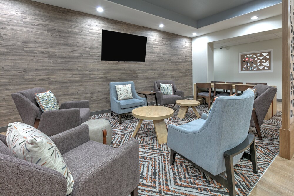 Candlewood Suites Lake Jackson Clute an IHG Hotel - photo 2