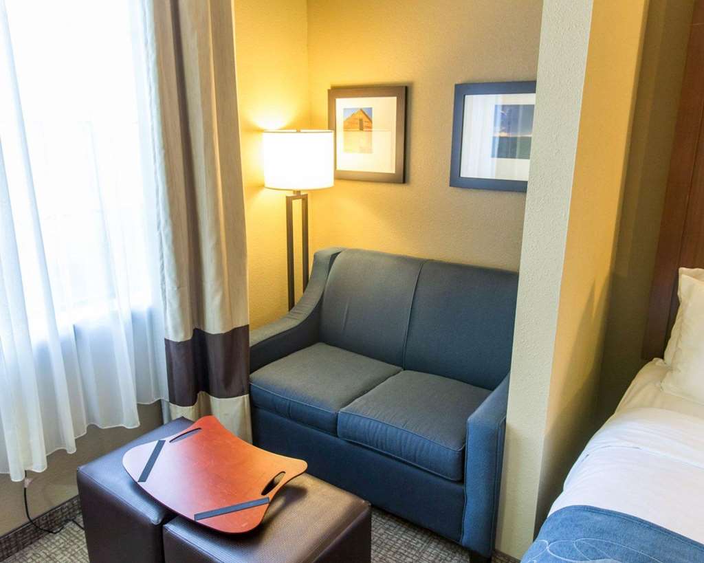 Comfort Suites Idabel - photo 18