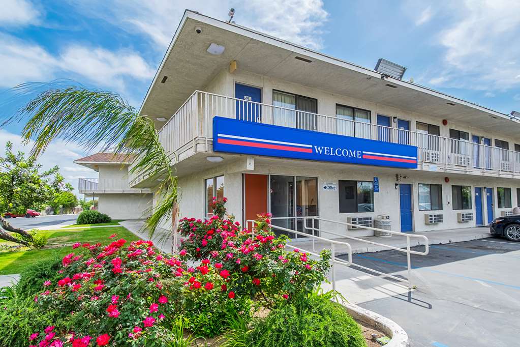 Motel 6 Bakersfield CA Airport - photo 2