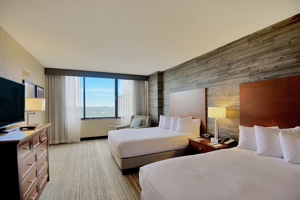 DoubleTree by Hilton Hotel & Suites Houston by the Galleria - photo 15