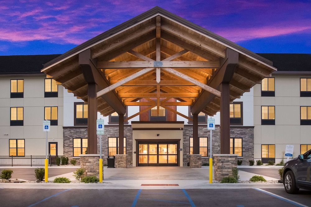 Comfort Inn & Suites Gaylord - photo 44