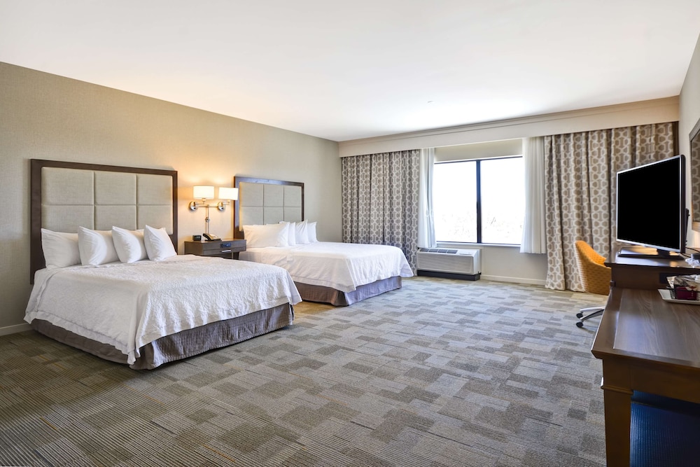Hampton Inn & Suites Dallas Plano East - photo 17