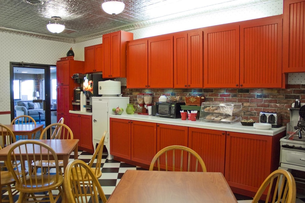 Prairie Inn - photo 21