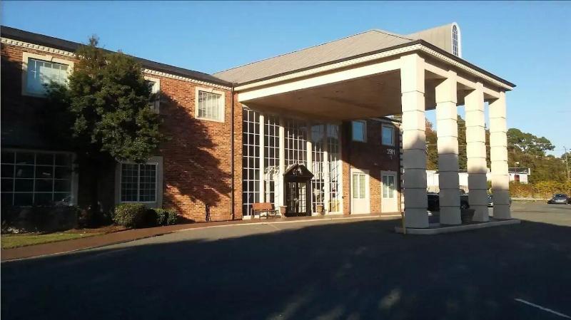 Independence Place in Charlotte, United States