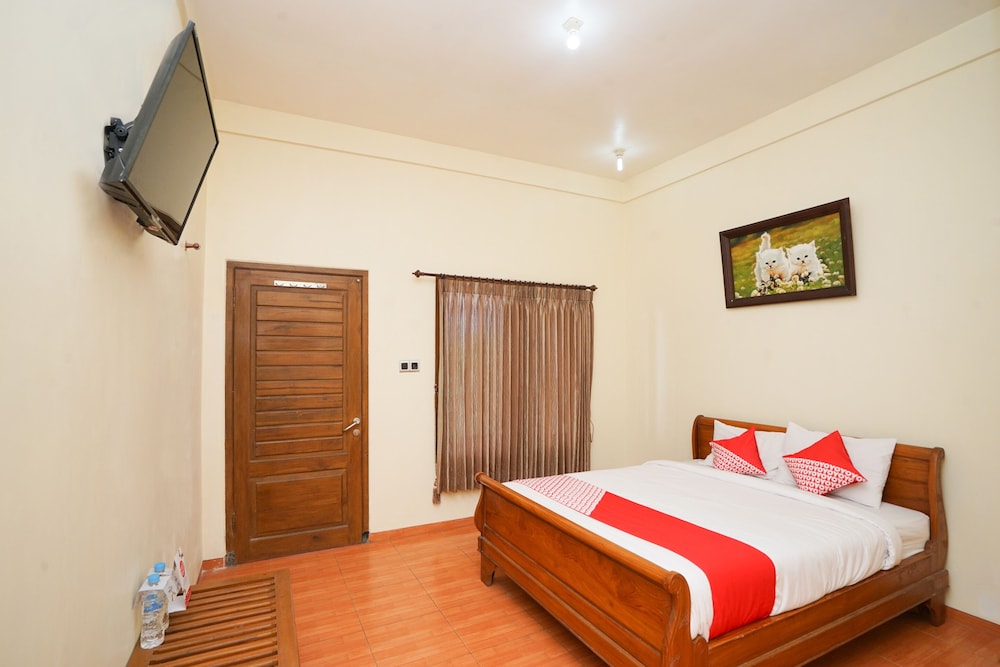 OYO 1483 Hotel Bumi Bermi Permai in Probolinggo, Indonesia