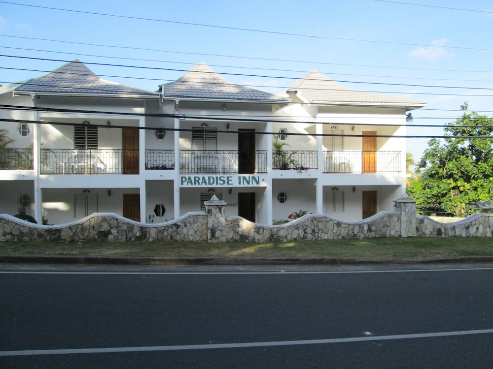 Paradise Inn — hotel in Port Antonio