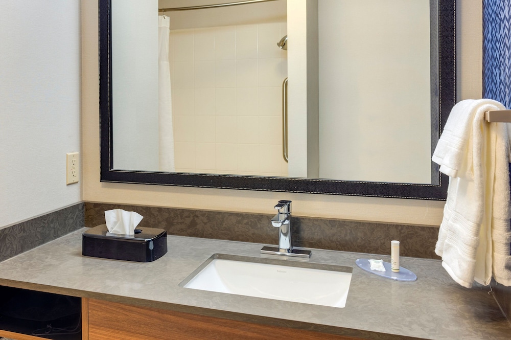 Fairfield Inn & Suites by Marriott Edmond - photo 17