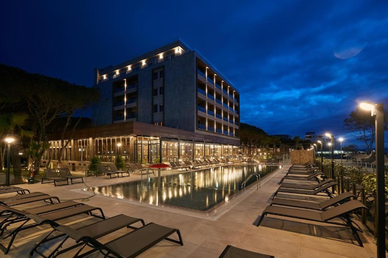 Eter Hotel in Golem, Albania