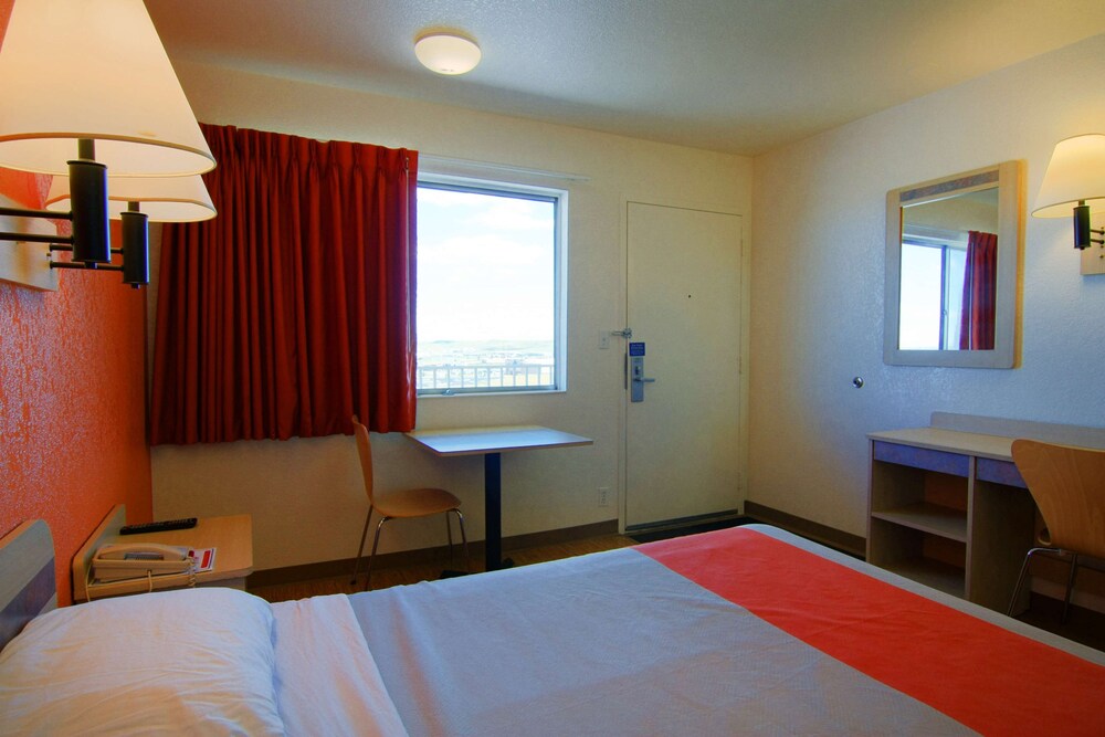 Motel 6 Rapid City SD - photo 18