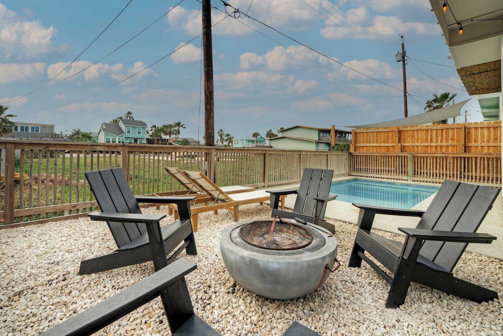 New Build Priv Pool Firepit Walk to the Beach Alright Alright by Avantstay - photo 27