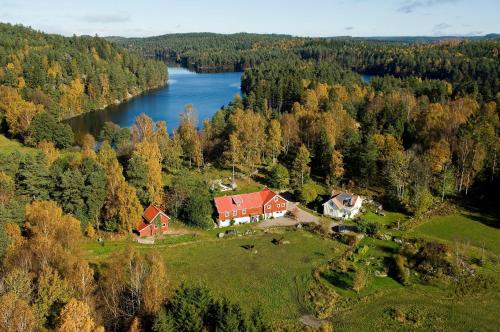 Finas Torpgård B&B — 4-Star Luxury Hotel in Frillesas, Sweden