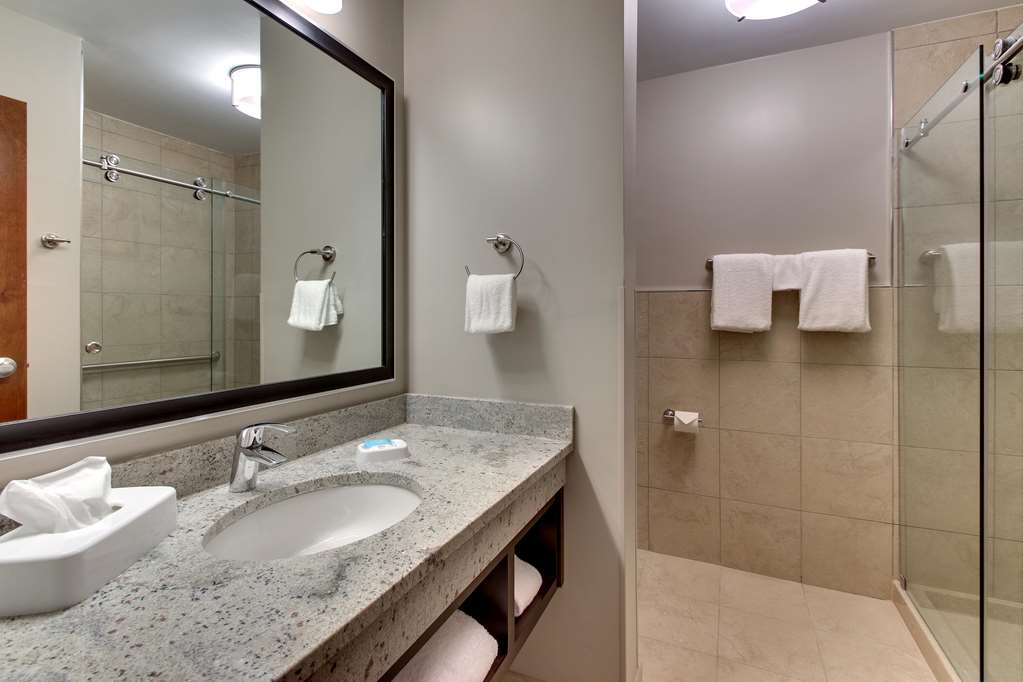 Drury Inn & Suites Columbus Polaris - photo 32