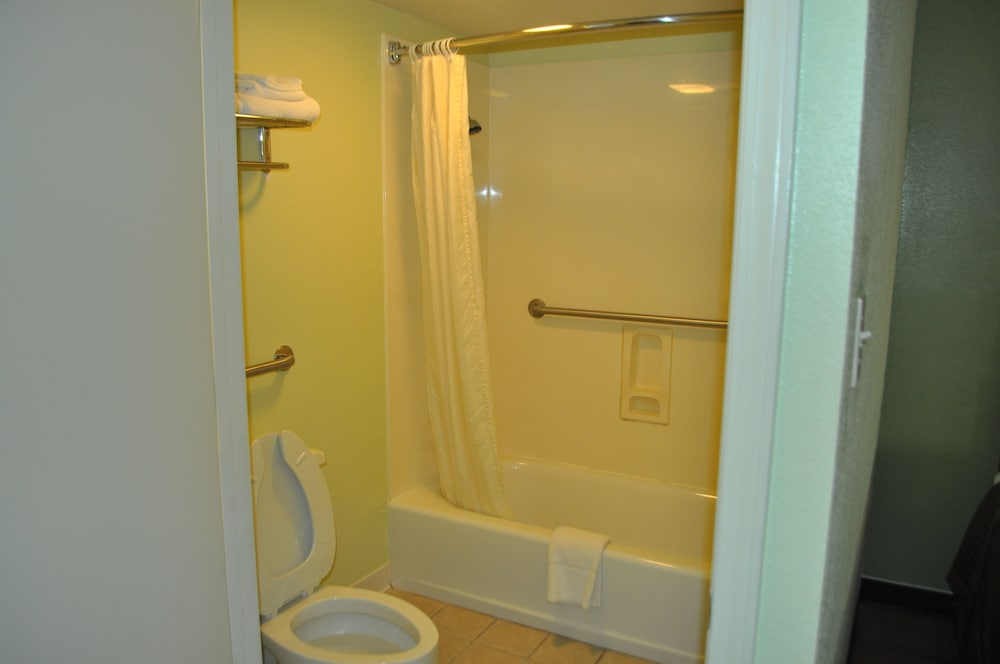 Best Way Inn Madison - photo 18