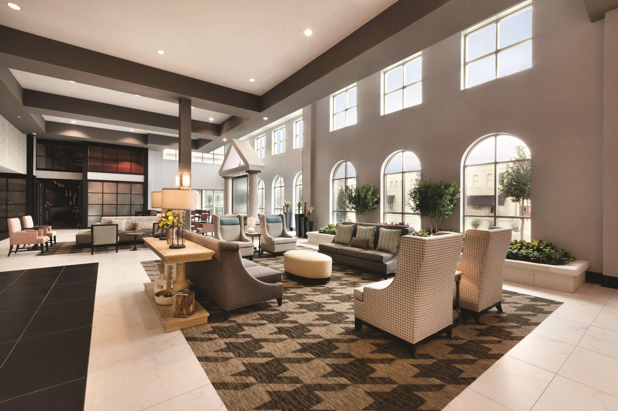 Embassy Suites by Hilton Tuscaloosa Alabama Downtown - photo 7