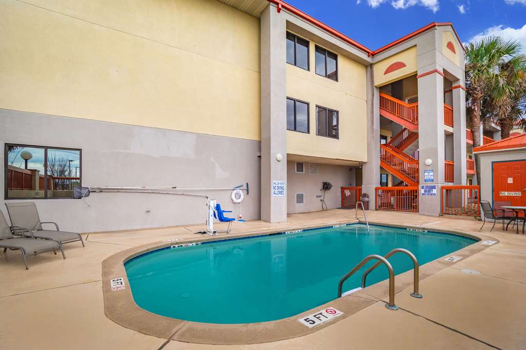 Quality Inn & Suites Ft. Jackson Maingate - photo 30