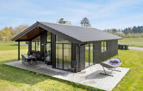 3 Bedroom Beautiful Home In Grenaa — 5-Star Luxury Hotel in Grenaa, Denmark