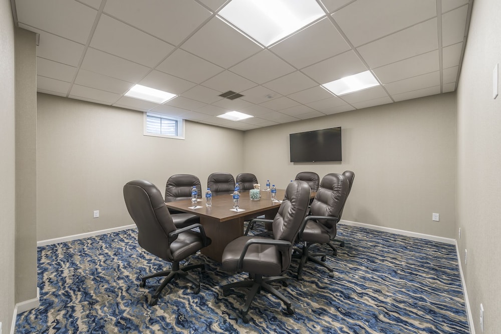 Rockport Inn And Suites - photo 23