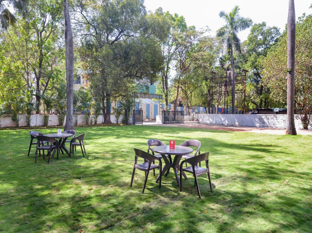 Oyo 13150 Mangal Residency — Lonavla