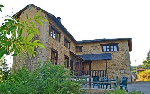 Pedrazales Rural — Galende
