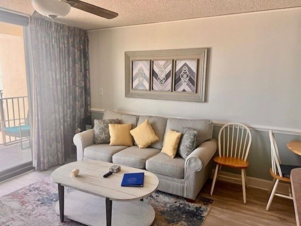 Royal Garden Resort 205 2 Bedroom Condo by RedAwning - photo 8