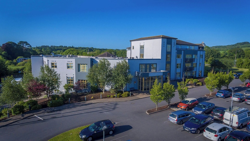 Newtown Park Hotel in Loch Garman, Republic of Ireland